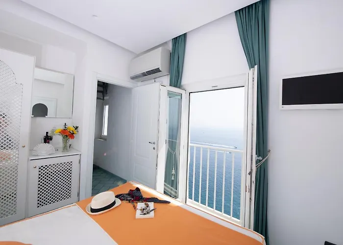 Готель La Ninfa 3*