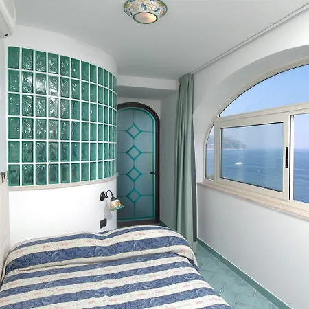 La Ninfa Готель Амальфі